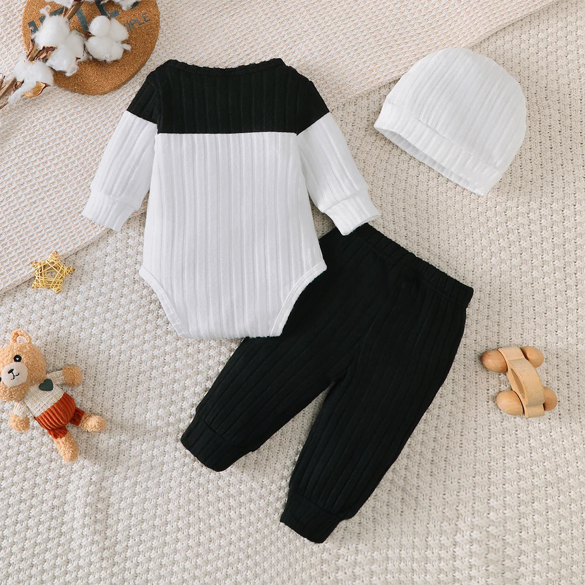 0-18 Month Baby Boy Autumn Round neck Fashion Blocked Bodysuit + Pants + Hat 3Pcs/set